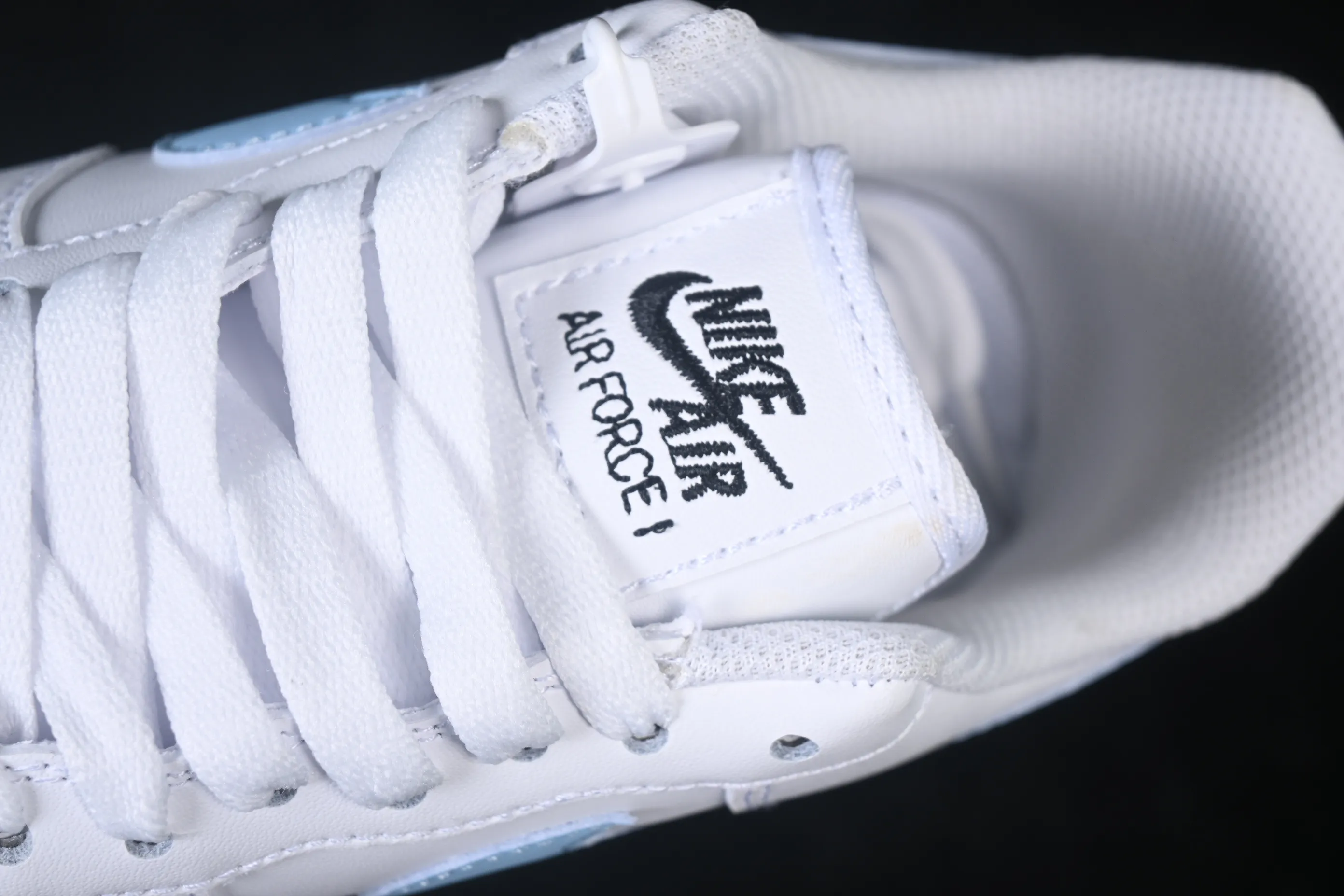 All categories Nk Air Force 1 Air Force series Nk Air Force 1 Low Air Force low-top Nike Air Force 1'07 Low white blue small hook Air Force 1 low-top casual sneakers ZH0316-121